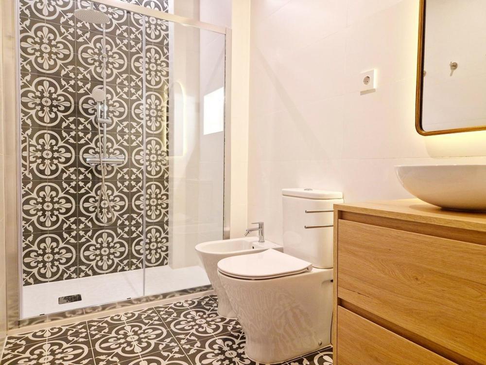 Piso Con Patio, 3 Habitaciones, En La Goleta マラガ エクステリア 写真