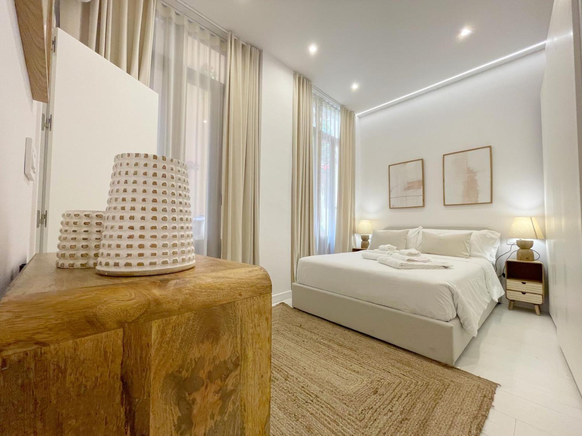 Piso Con Patio, 3 Habitaciones, En La Goleta マラガ エクステリア 写真